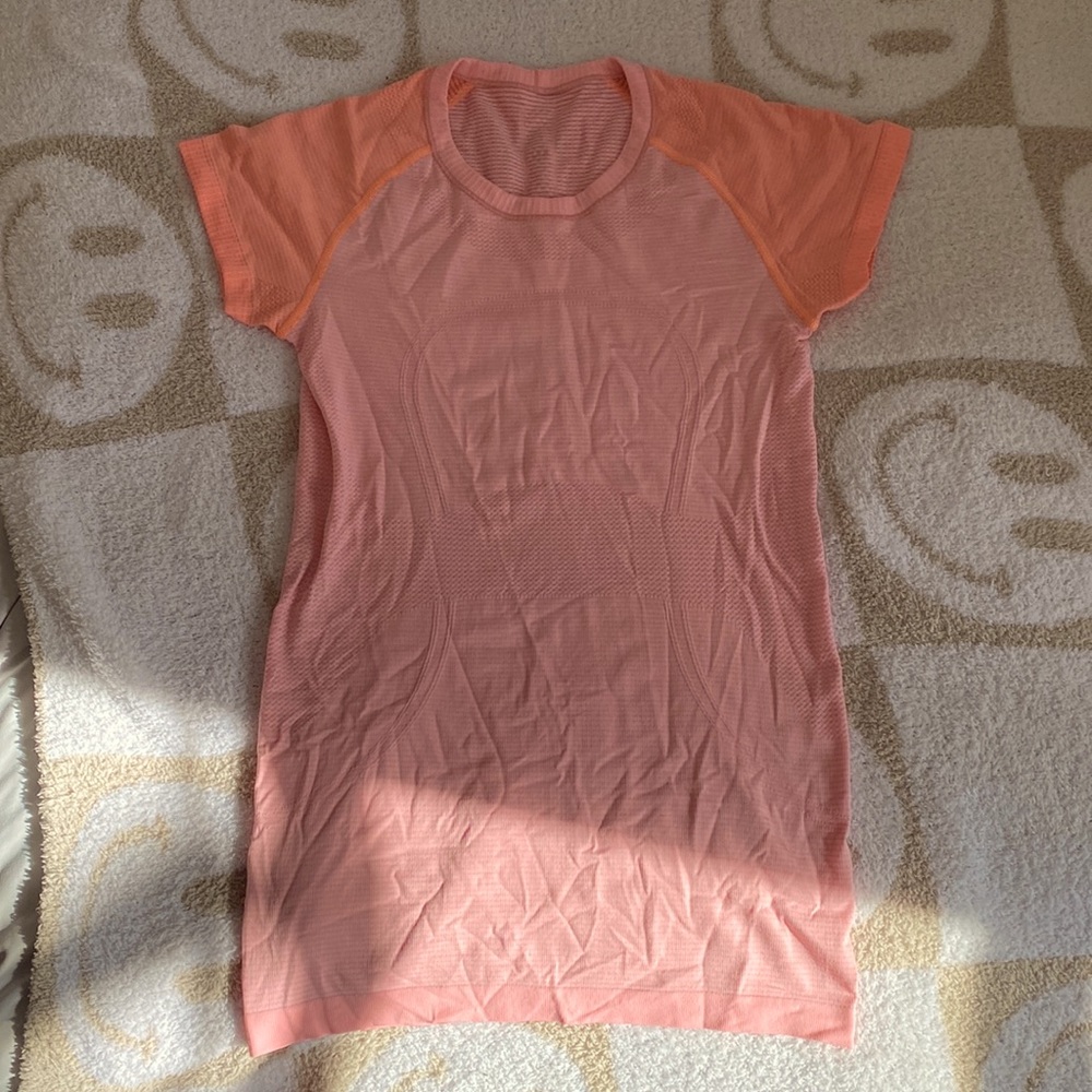 Lululemon Swiftly tech short sleeve scoop